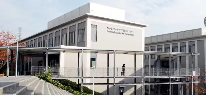 関西大学高槻キャンパスF棟（ネットワーキング研究センター）